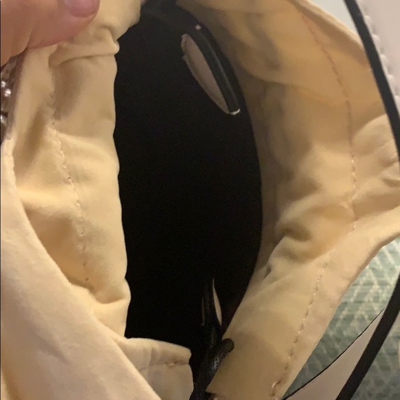 Small Faux Pearl Decor Woven Bucket Bag - Picture 5 of 8